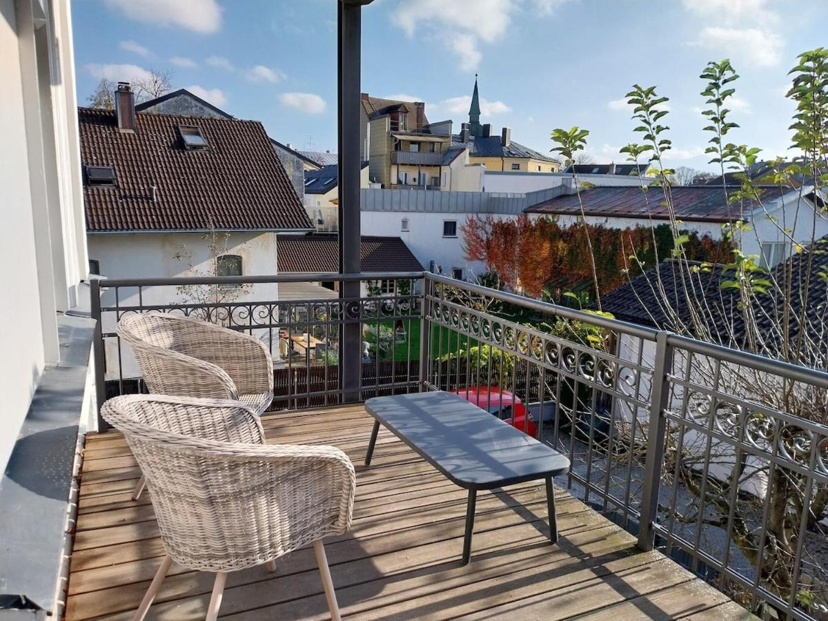 Bad Aibling City Apartment - Alpenblick Buitenkant foto